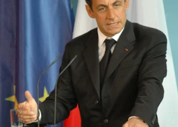 El expresidente Nicolas Sarkozy es condenado a 5 años de prisión