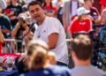 El comentarista conservador Charlie Kirk, aliado de Trump, asesinado de un disparo