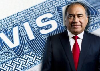 Le revocan Visa a exgobernado de Guerrero