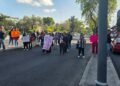 Trabajadores del SAT de huelga de brazos caídos