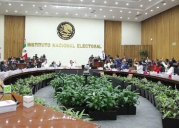 INE inicia análisis para implementar voto electrónico en México