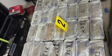 Aseguran más de 300 kilos de droga escondida en bodega en Tijuana, Baja California