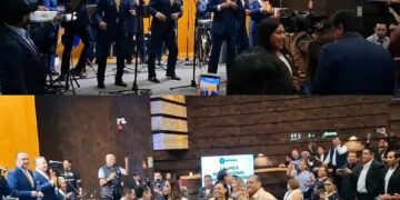 Fiesta a pesar del dolor de miles de familias por las inundaciones