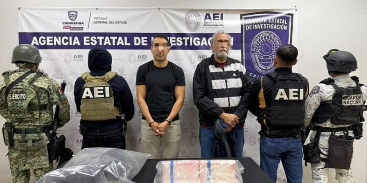 AEI Detiene a dos hombres con 4.5 kilos de cocaína en Valle del sol