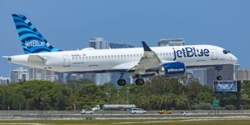 Aterrizaje de emergencia deja pasajeros lesionados en vuelo Cancún- Nueva Jersey