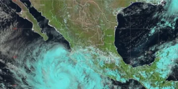 Priscila se intensifica a huracán categoría 1