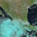 Priscila se intensifica a huracán categoría 1