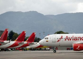 Revoca Venezuela concesión a 6 aerolíneas internacionales que suspendieron vuelos por advertencia de EU