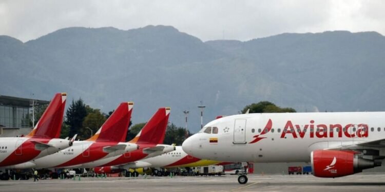 Revoca Venezuela concesión a 6 aerolíneas internacionales que suspendieron vuelos por advertencia de EU