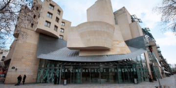 Cierran la Cinemateca Francesa en París por plaga de chinches