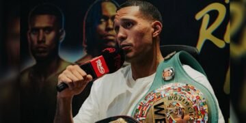 David Benavidez noquea a Yarde
