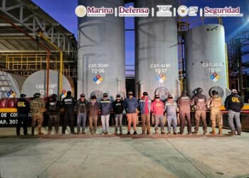 Desmantelan empresa de huachicol en Veracruz y aseguran 250 mil litros