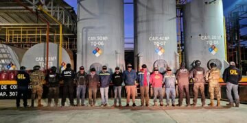 Desmantelan empresa de huachicol en Veracruz y aseguran 250 mil litros