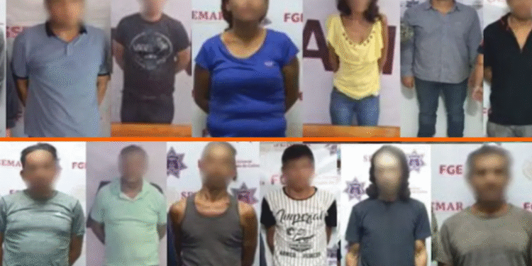 Marina detiene a 22 personas con armas y droga en Colima