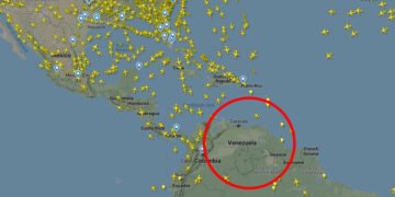 Varias aerolíneas internacionales cancelan sus vuelos a Venezuela tras alerta de la FAA sobre “incremento de la actividad militar” en ese país