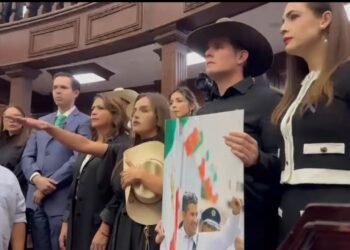Grecia Quiroz viuda de Carlos Manzo rinde protesta como Presidenta municipal de Uruapan, Michoacán