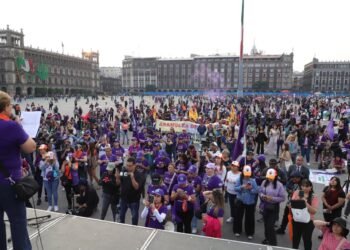 Marchan contra feminicidio y violencia contra mujeres