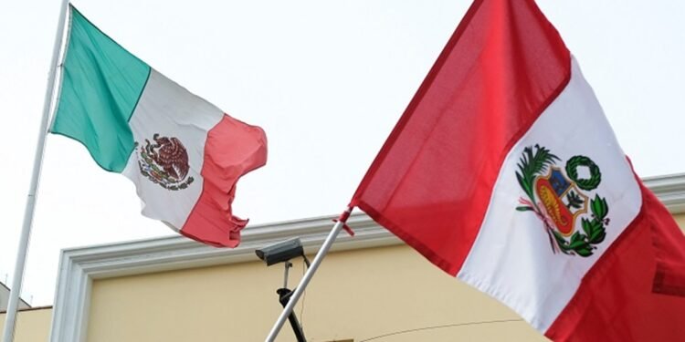 Perú rompe relaciones diplomáticas con México