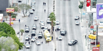 Frenan a balazos pipa de combustible robada en Hermosillo