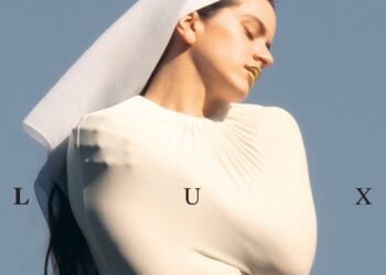 Rosalía estrena su nuevo álbum “LUX”