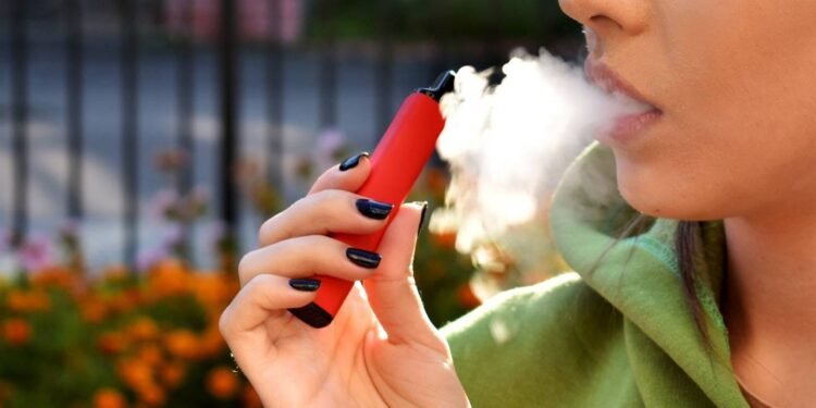 Diputados alistan ley para la prohibición total de vapeadores en México