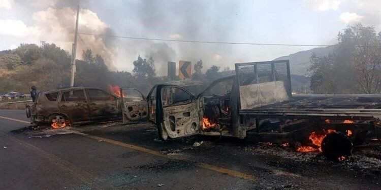 Abaten a dos delincuentes en operativo en Salvador Escalante, Michoacán