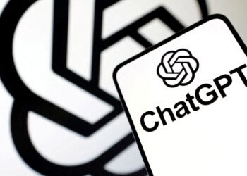 OpenAI limita a ChatGPT: sin consejos médicos ni legales