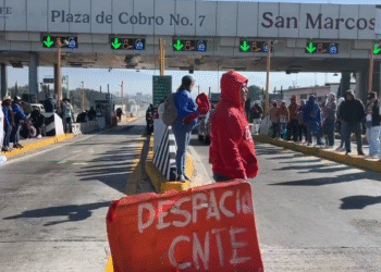 Marcha de la CNTE en CDMX Toman casetas a Cuernavaca, Puebla y Toluca