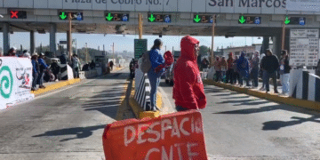 Marcha de la CNTE en CDMX Toman casetas a Cuernavaca, Puebla y Toluca