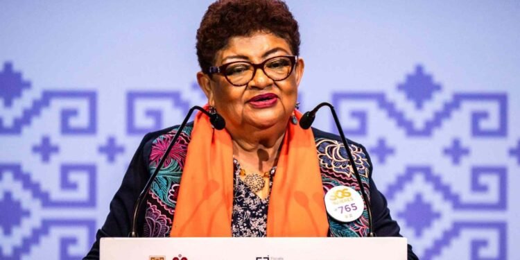 Ernestina Godoy queda como interina en la FGR tras renuncia de Gertz Manero