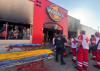 Explosión en tienda “Waldos” de Hermosillo, Sonora, deja 23 personas sin vida