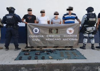 Detienen a 4 personas armadas y aseguran 200 cartuchos en Michoacán