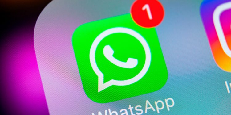 Rusia amenaza con bloquear WhatsApp por completo si no cumple la ley local