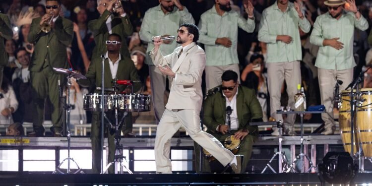 Bad Bunny inicia gira por México