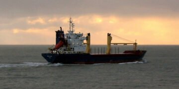 Trump busca “recuperar el petróleo de EU” con bloqueo naval a Venezuela