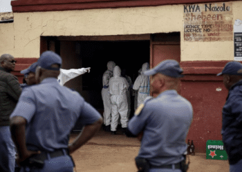 Sudáfrica: tiroteo en bar deja 9 muertos y 10 heridos