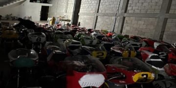 Aseguran motocicletas, obras de arte, medallas olímpicas vinculadas al exatleta canadiense Ryan James