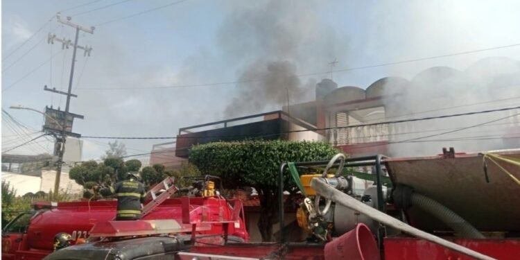 Explosión por acumulación de gas en la GAM deja dos heridos