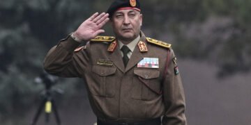 Muere jefe del Ejército de Libia en accidente aéreo; regresaba de una visita oficial en Turquía