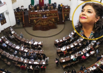 Se rinde minuto de silencio en el Congreso de la CDMX, en memoria de la madre de la jefa de Gobierno