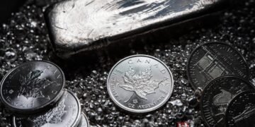 Plata supera por primera vez 77 dólares la onza