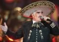 Lanzarán disco póstumo de Vicente Fernández que incluye duetos con Christian Nodal y Ángela Aguilar