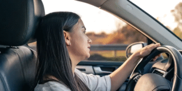 Exclusión económica y violencia, la realidad de las conductoras de apps en México