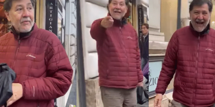 Captan a Fernández Noroña en Roma: insulta a mexicano que lo encaró