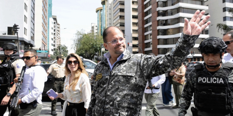 Ecuador: detienen a altos funcionarios de la Agencia de Tránsito por nexos con el narcotráfico