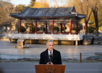 Canadá rebaja su arancel de 100% a automóviles eléctricos chinos