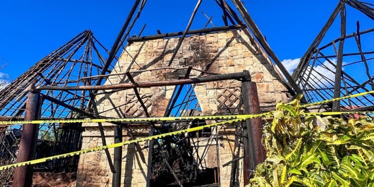 Restaurante arde en llamas los primeros minutos del 2026 en Mérida Yucatán