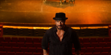 Ricardo Arjona cumple 62 años y anuncia su esperado regreso a México en 2026