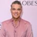 Robbie Williams lanza su nuevo álbum ‘Britpop’, tres semanas antes de lo esperado