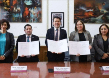 Secretaría de las Mujeres y Renapo fortalecen atención a víctimas de violencia